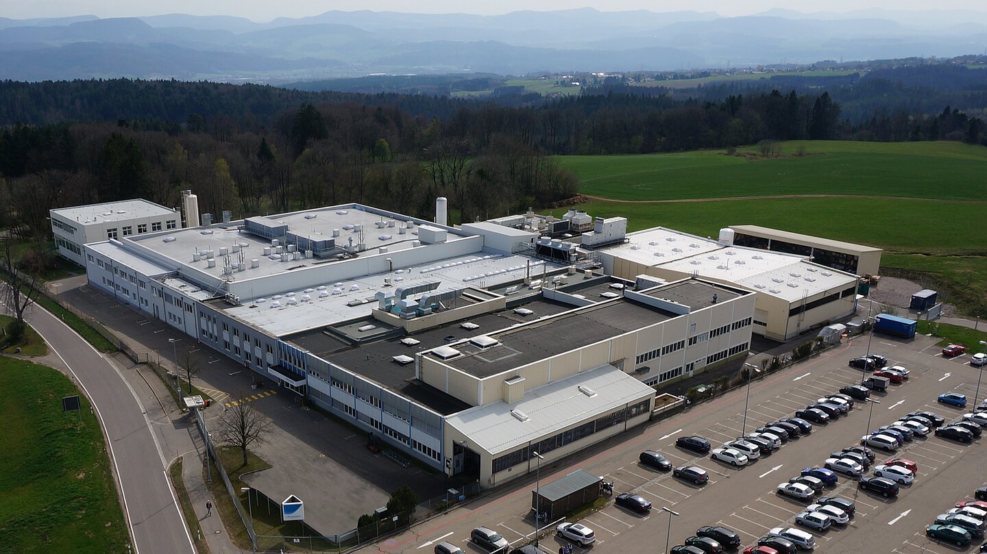 Das Foto zeigt das Freudenberg-Gebäude in Görwihl